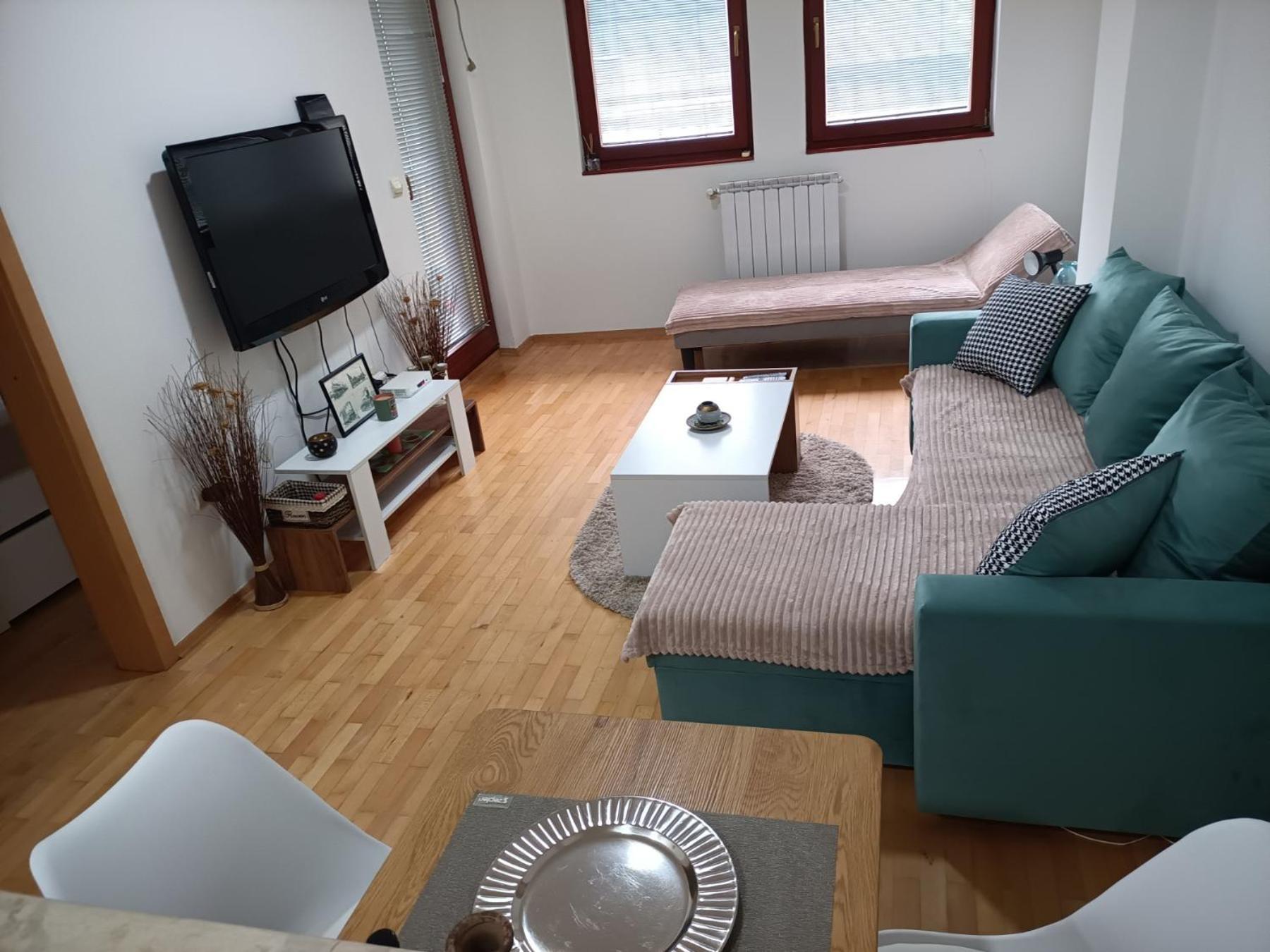 Centar Apartment Aleks スコピエ エクステリア 写真